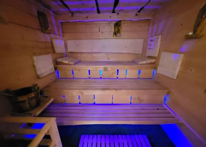 Prázdninový dům Casa Royal - Schoenes Und Komfortables Blockhaus Mit Aussensauna Und Beheizbarem Whirl-pool *