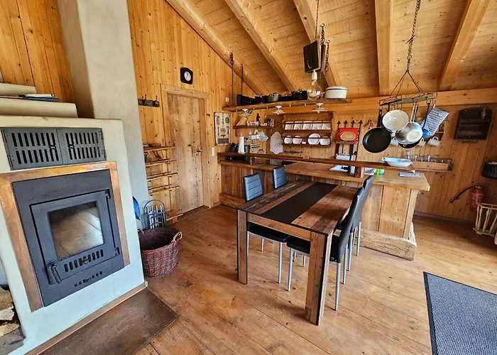 Prázdninový dům Casa Royal - Schoenes Und Komfortables Blockhaus Mit Aussensauna Und Beheizbarem Whirl-pool *