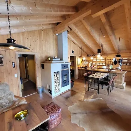 Holiday home Casa Royal - Schoenes Blockhaus Mit Aussensauna Und Bade-bottich *