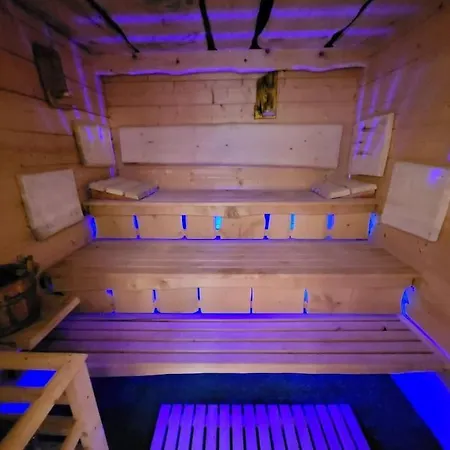 Vakantiehuis Casa Royal - Schoenes Und Komfortables Blockhaus Mit Aussensauna Zum Wohlfuehlen *