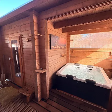 別荘 Casa Royal - Schoenes Und Komfortables Blockhaus Mit Aussensauna Und Beheizbarem Whirl-pool *